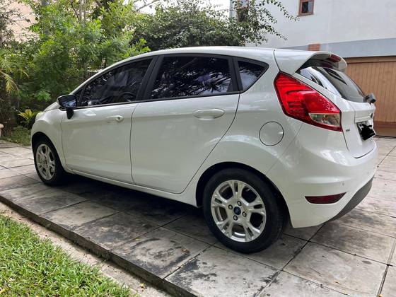 FORD FIESTA 1.6 SE HATCH 16V FLEX 4P MANUAL